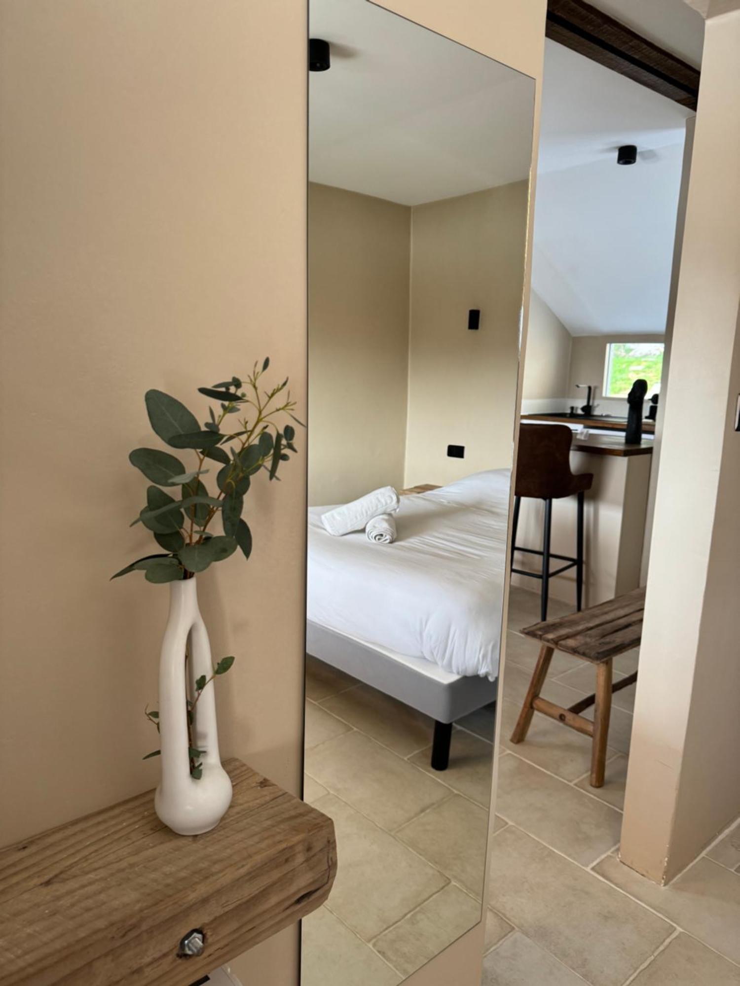 Maison Au Bord De L'Eau Les Roches Rochefort-sur-Nenon Ngoại thất bức ảnh