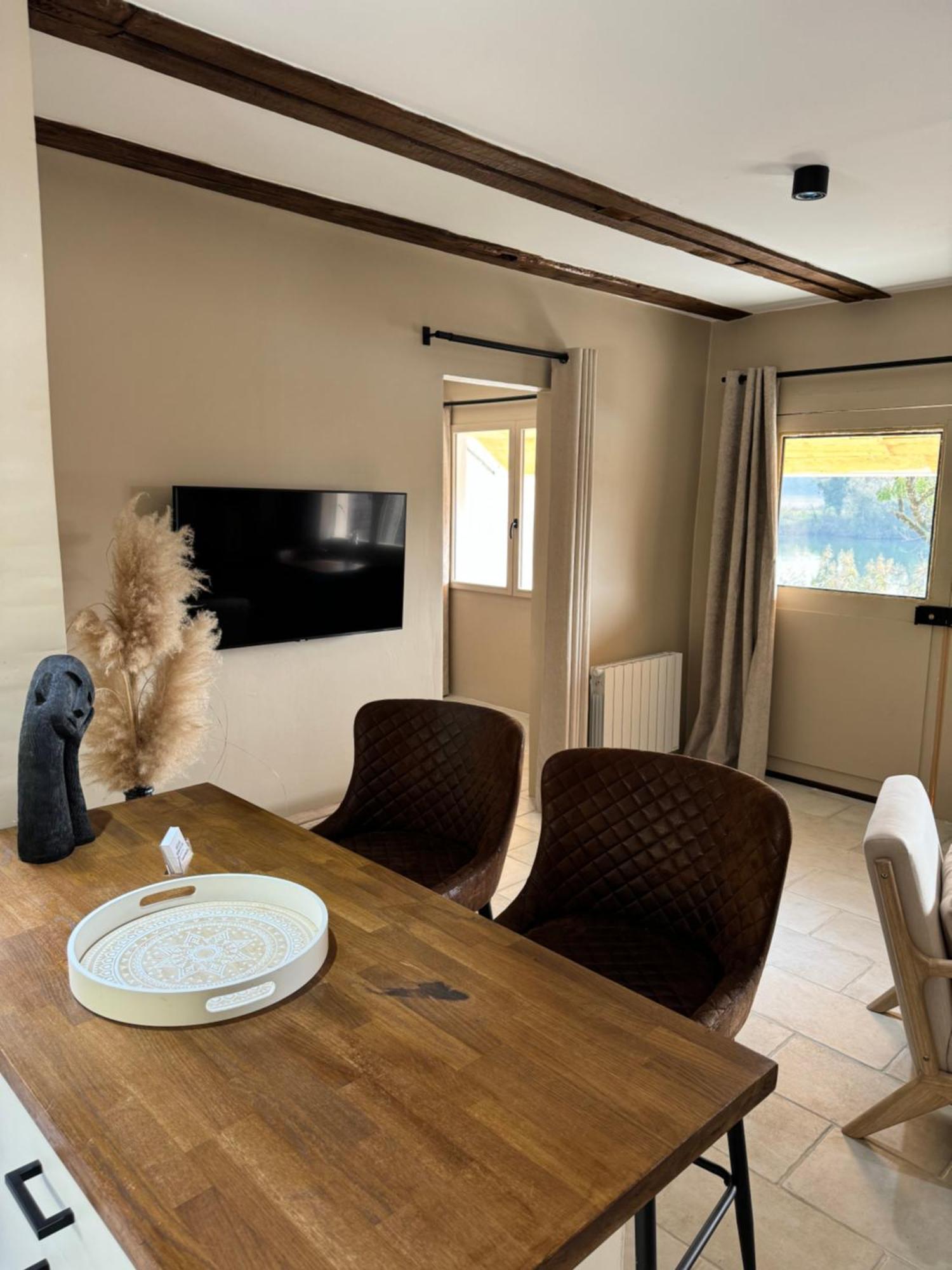 Maison Au Bord De L'Eau Les Roches Rochefort-sur-Nenon Ngoại thất bức ảnh